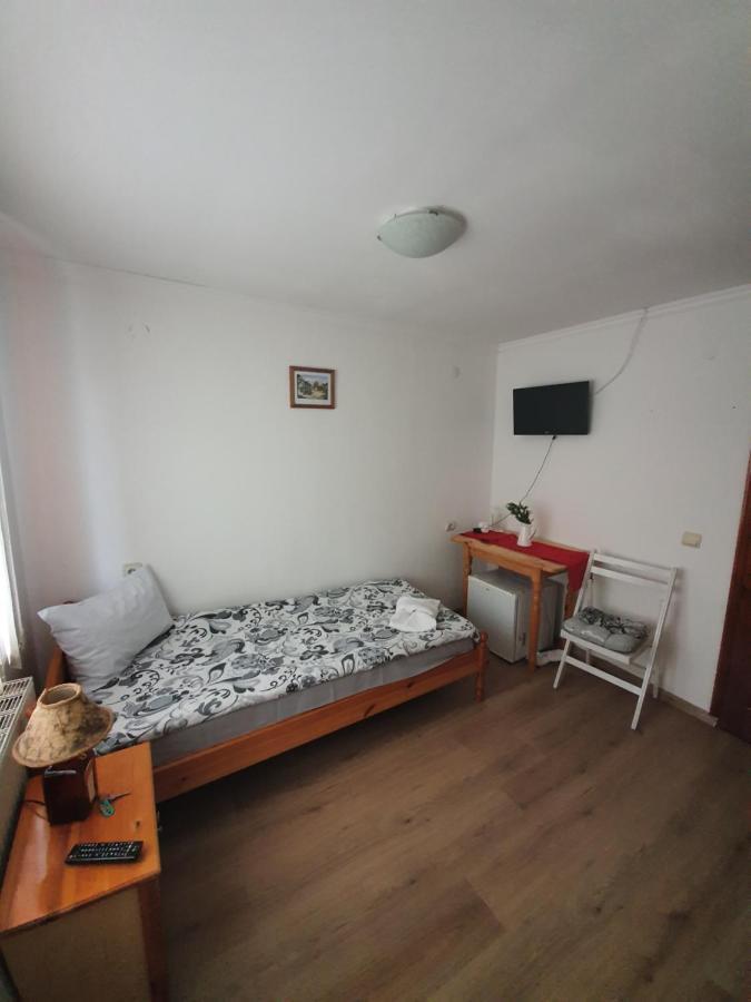 Тодор Прегьов Bansko Luaran gambar